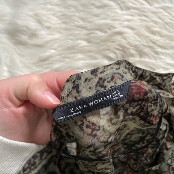 ZARA Printed Button Down Shirt - Picture 3 of 3